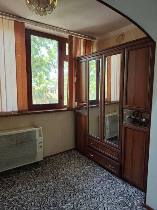 Продается своя отличная квартира в центре Самарканда. ул Амира Темура