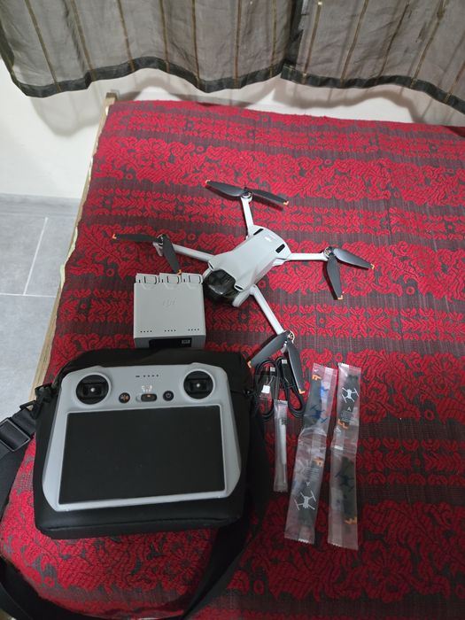 DJI 3Mini Fly More Combo