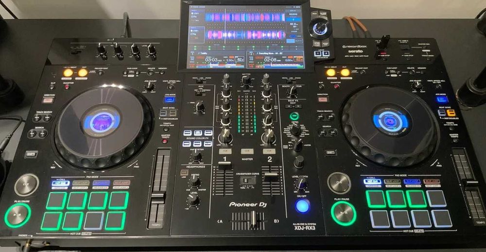Pioneer DJ XDJ-RX3 DJ контролер "всичко в едно"
