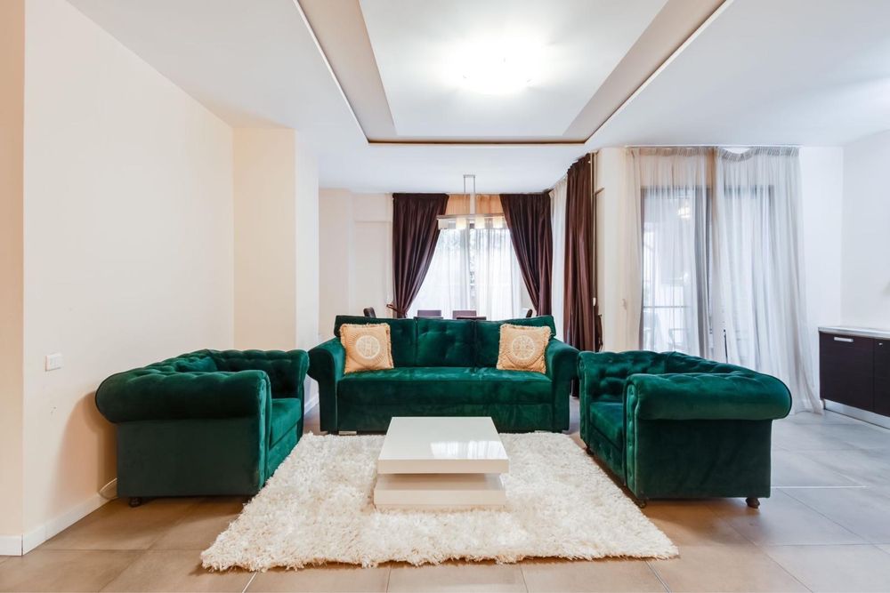Apartament cu gradina si piscina interioara, Pipera Erou Iancu Nicolae