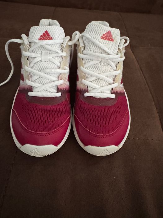 Оригинални маратонки adidas