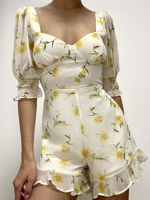 Salopeta scurta inflorata XS ASOS