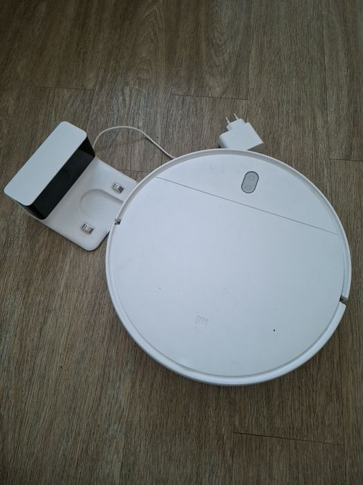 Продам робот-пылесос Mi Robot Vacuum-Mop Essential