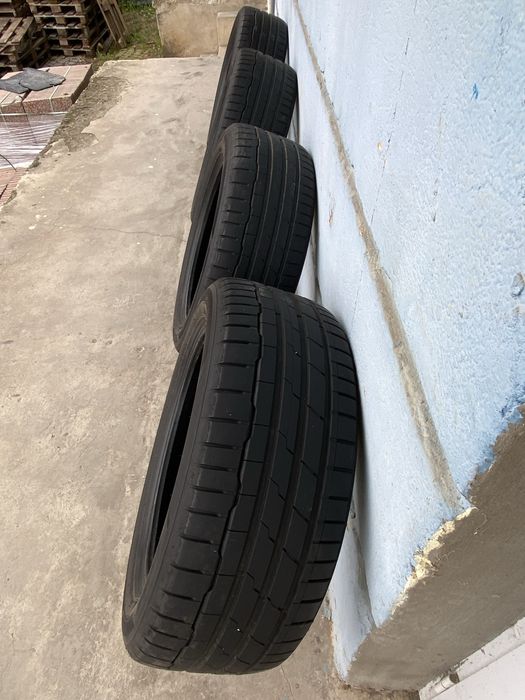 Гуми летни Hankook 245/50/19