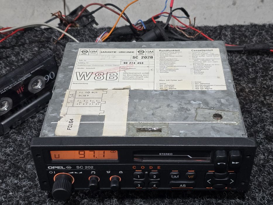 Radio casetofon retro OPEL SC-202, automobile clasice