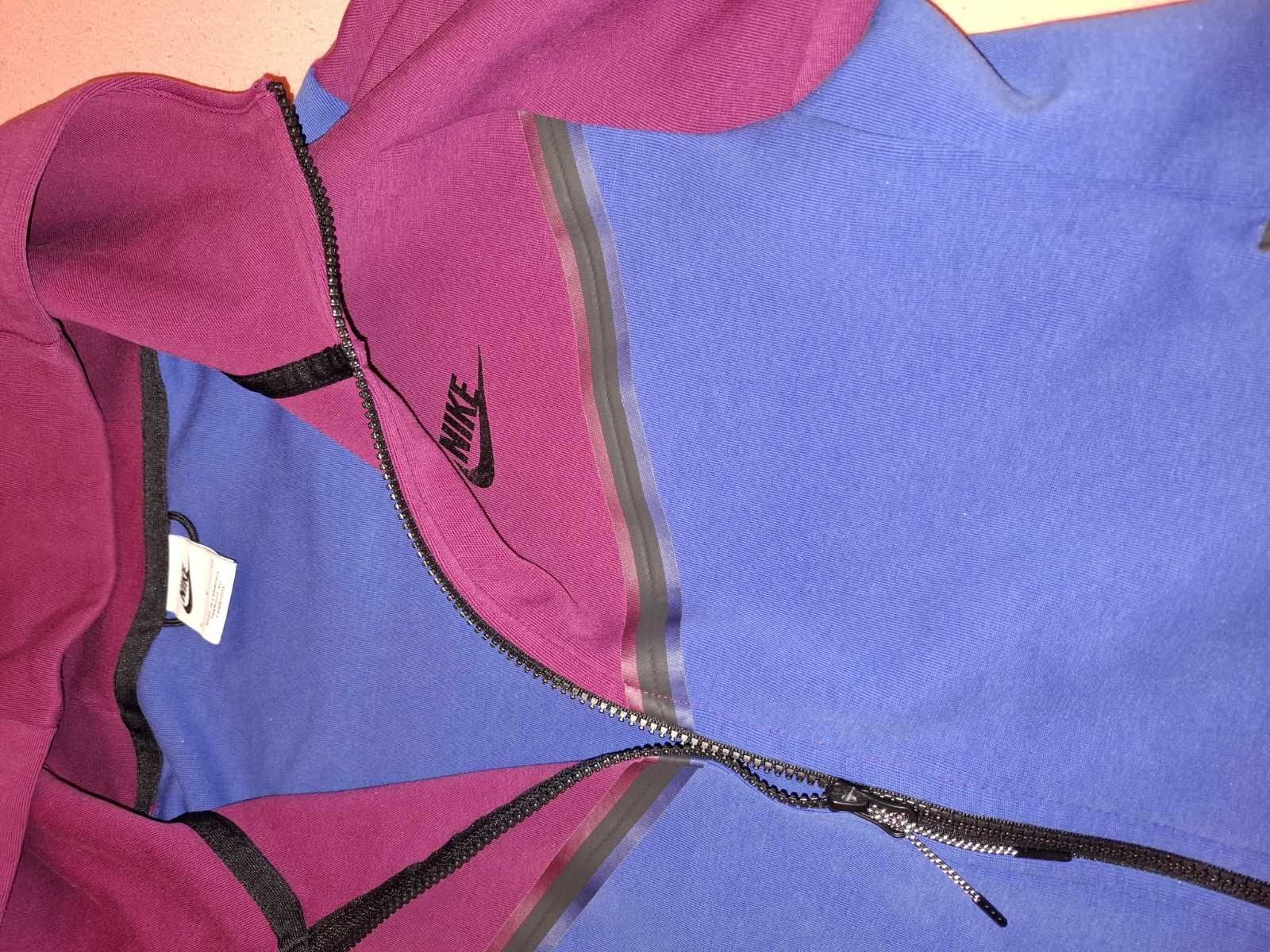 Nike tech fleece