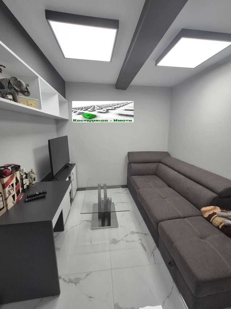 Дава се под наем Магазин в Пловдив, Каменица 2 - 200 кв.м за 2040 € - Снимка #6