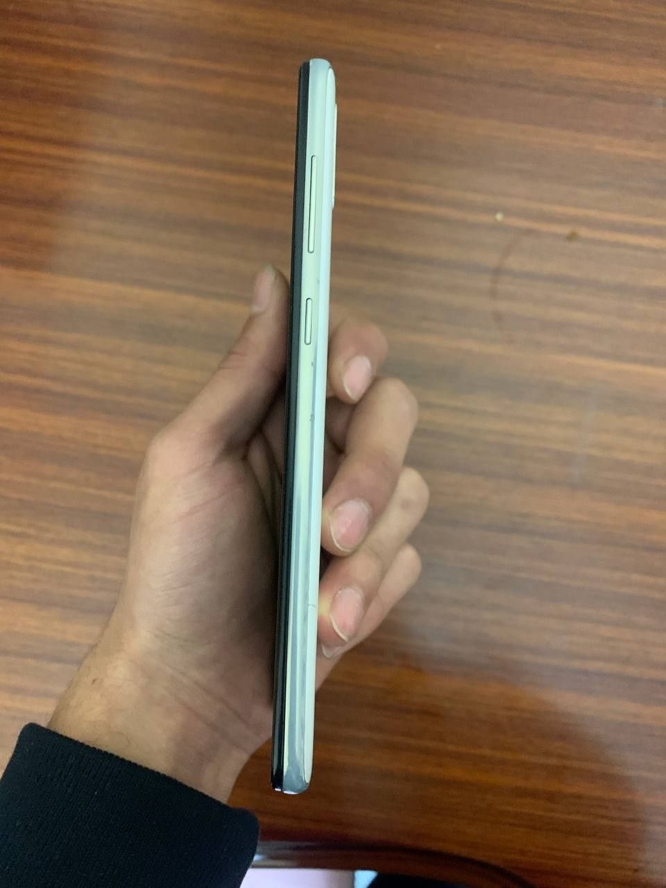 Samsung a70     .