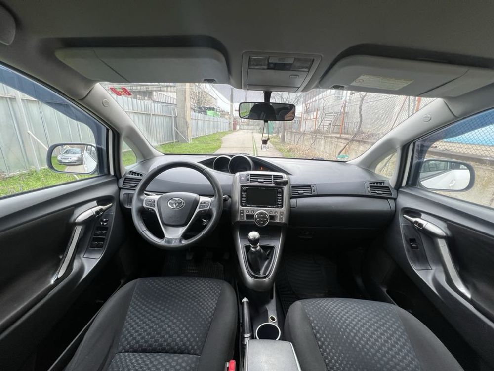 Toyota Verso 2.2