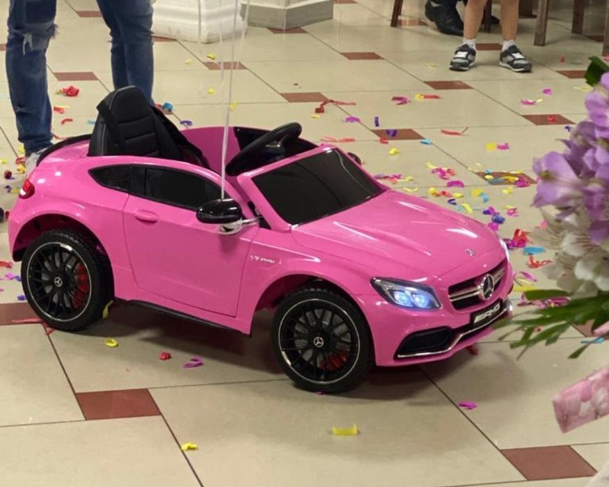 Mașinuța electrica