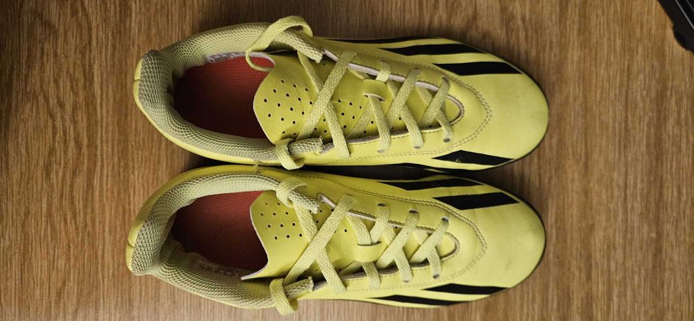 Ghete de fotbal Adidas crazyfast, marime 37