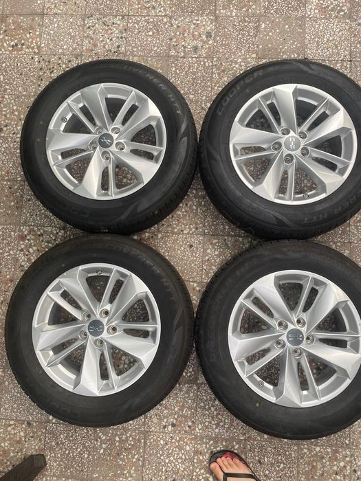 Jante originale AUDI VW SKODA 215 65 17 anvelope noi senzori presiune