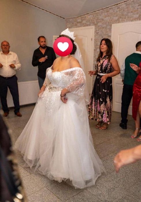 Vând rochie de mireasă