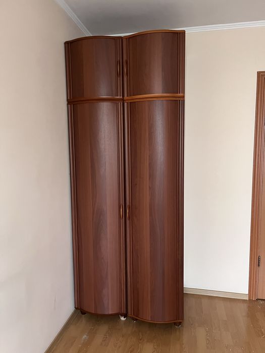 Продам шкаф в спальню или зал