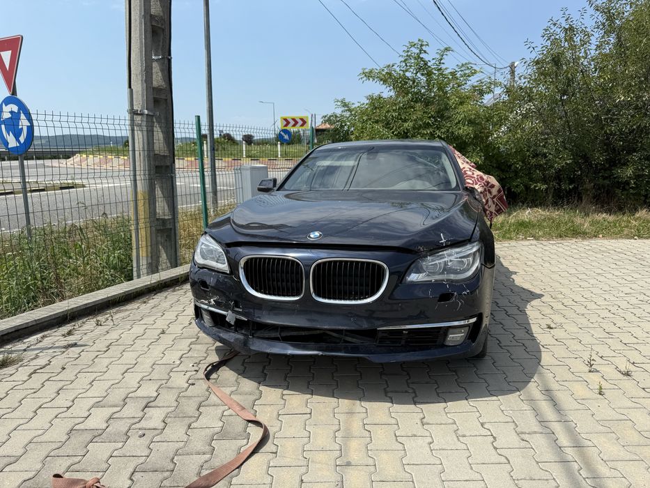 Dezmembrez bmw seria7 f01 X-drive 258cp an 2013 facelift!!!