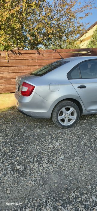 Vand Skoda Rapid 2015 Diesel 1.6