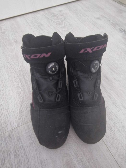 Echipament moto damă complet – nu se vand componentele separat