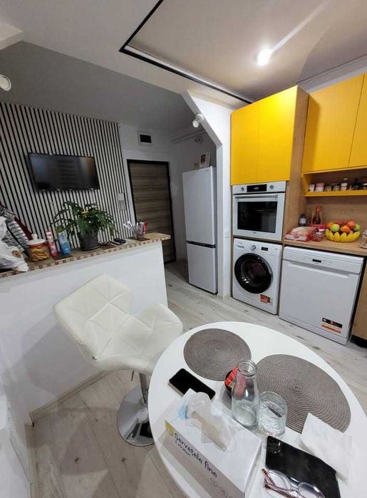 Apartament 2 camere Semidecomandat ,Zona Gemeni