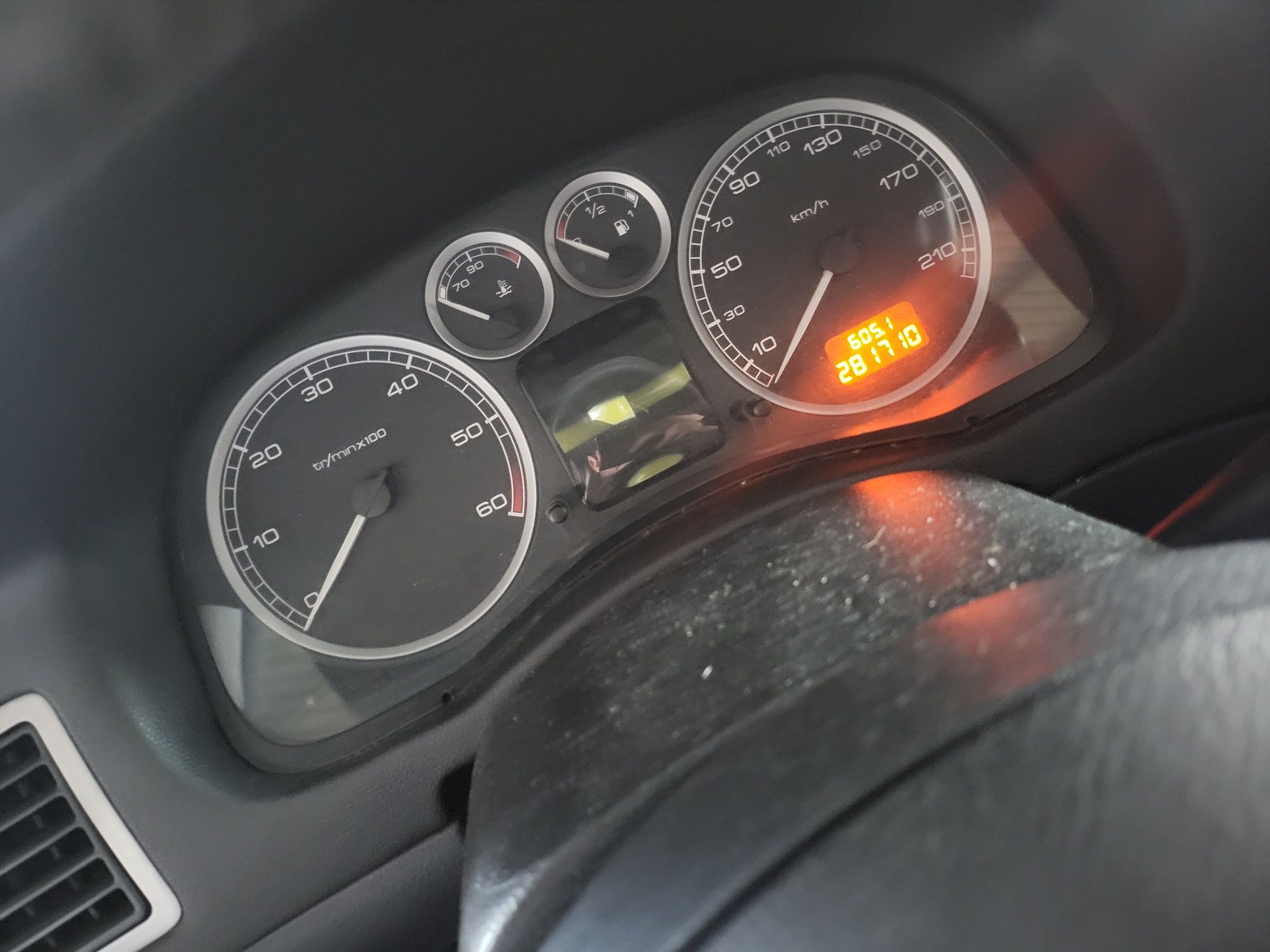 Пежо 307 2.0 HDI НА ЧАСТИ
