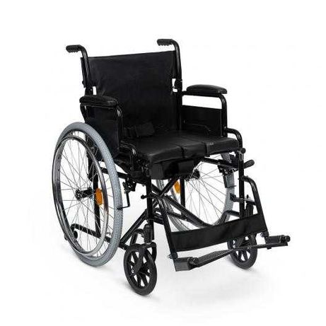 Кресло-коляска для инвалидов с санитарным оснащением