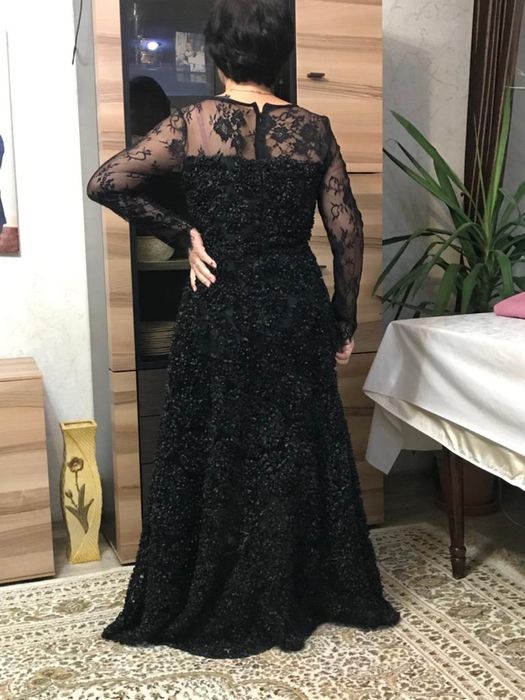 Вечернее платье