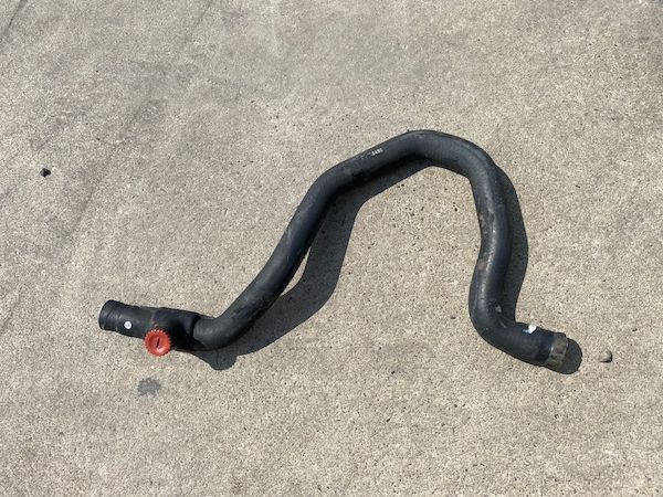 Conducta apa Volvo V40 1.9 2004 30638456