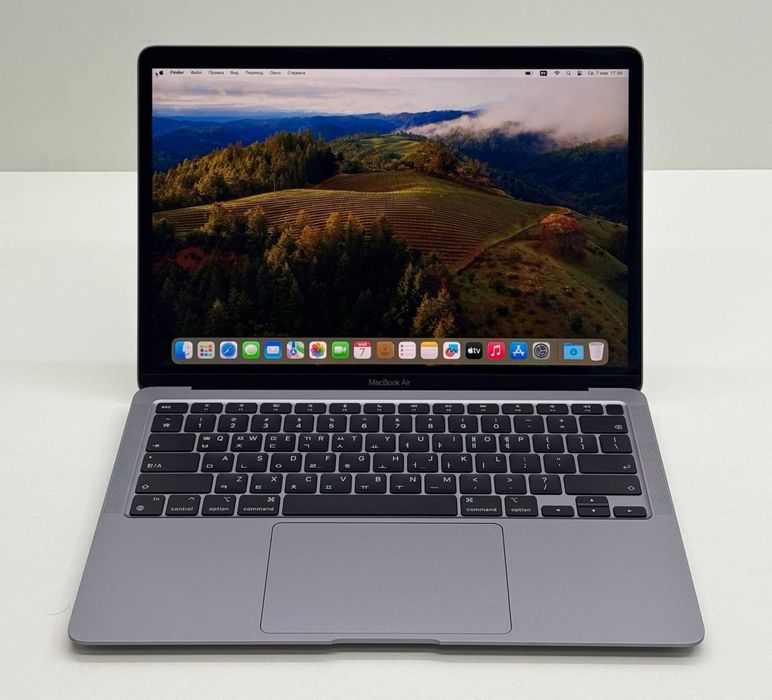 Macbook air M1.