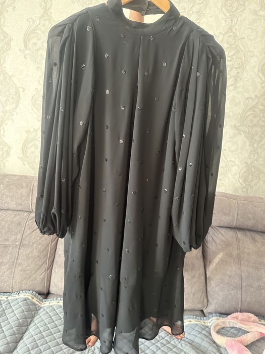 Продам коктейльное платье