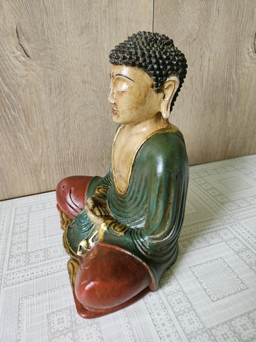 Budha ( statueta asiatica)