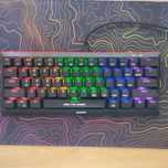 Продавам механична клавиатура marvo kg 962-blue switches