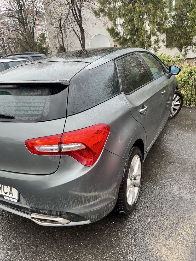 Citroen DS 5 / 1.6 hdi