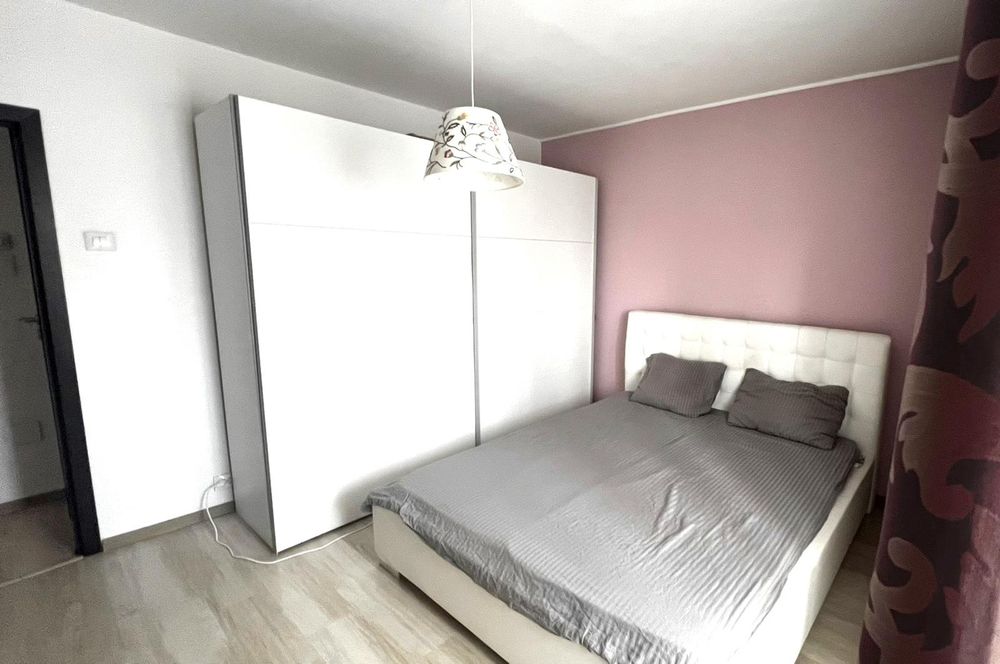 Vand Apartament 4 camere zona Sebastian - 13 Septembrie