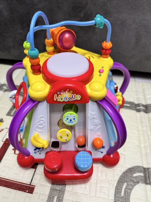 Vand centru de activitati