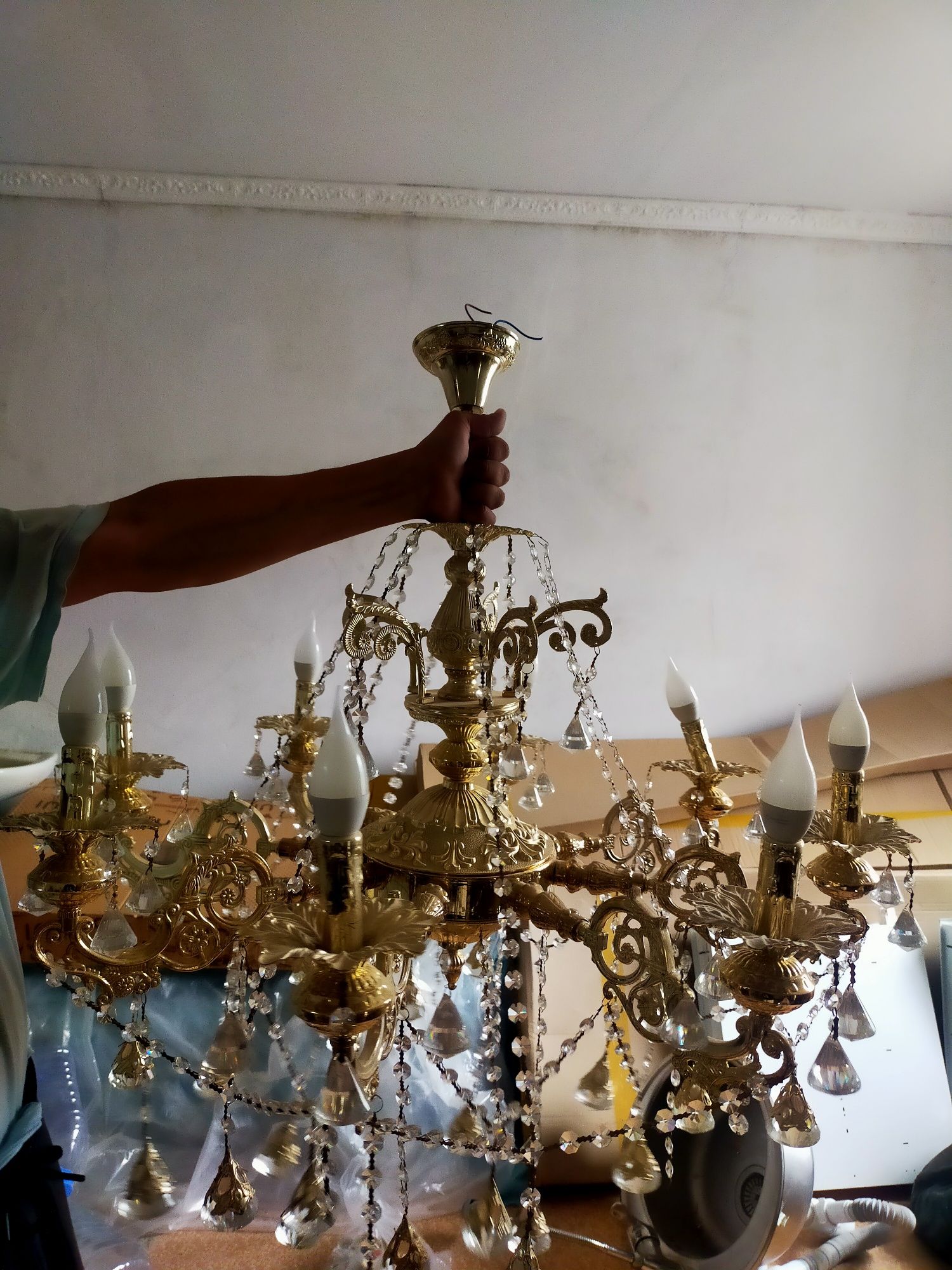 Продам Люстра состояние норм