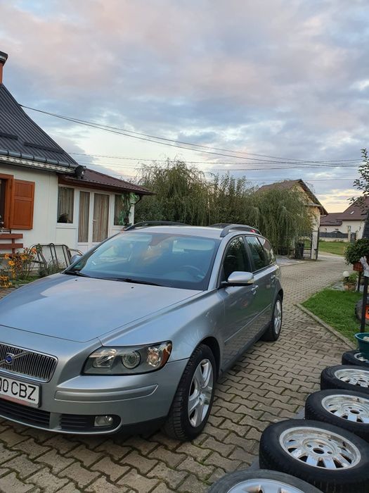 Volvo v50 fabricatie 2006 motor diesel 2.0 cilindrat