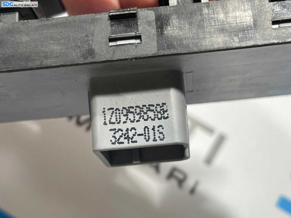 Butoane Geamuri Sofer Skoda Fabia 2 2011 - 2015 Cod 1Z0959858B [N0918]