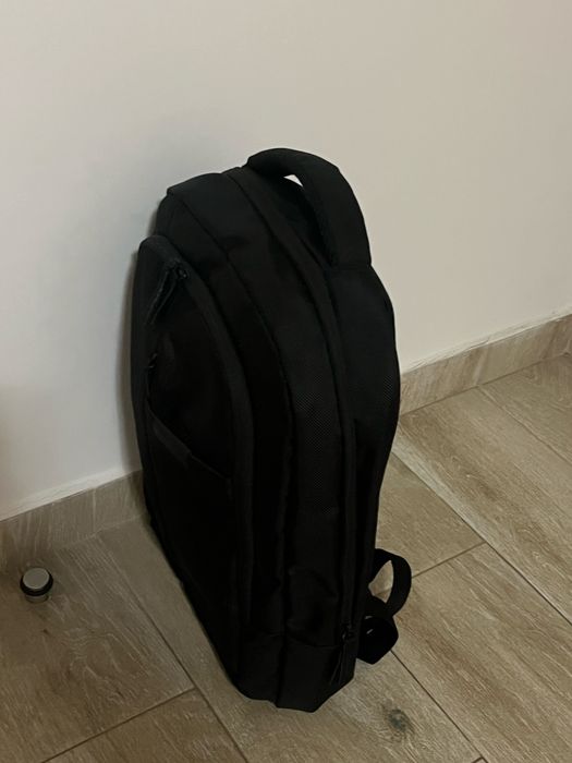 Se vinde rucsac nou plus altele