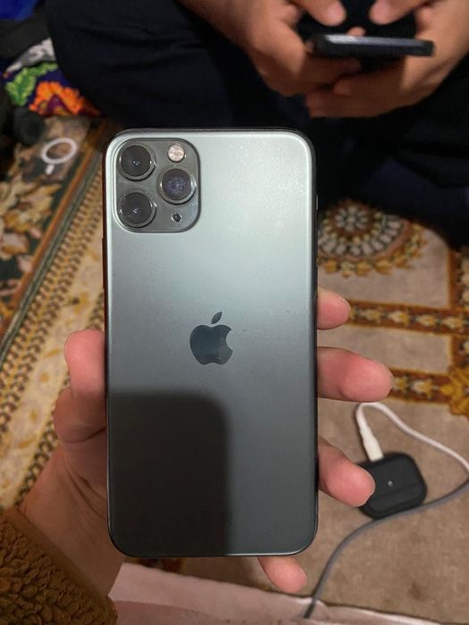 Айфон 11 про  за 2.4млн