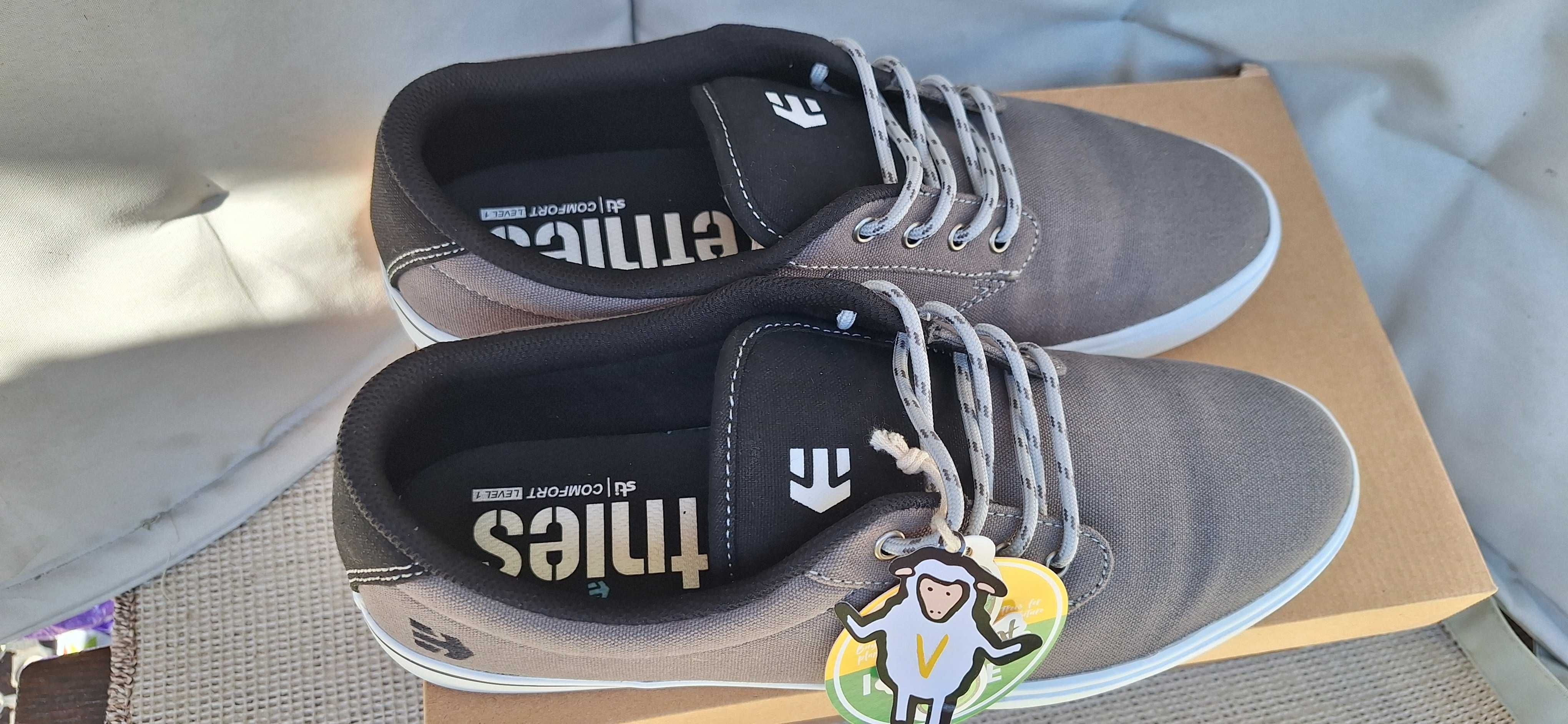 Etnies обувки 46