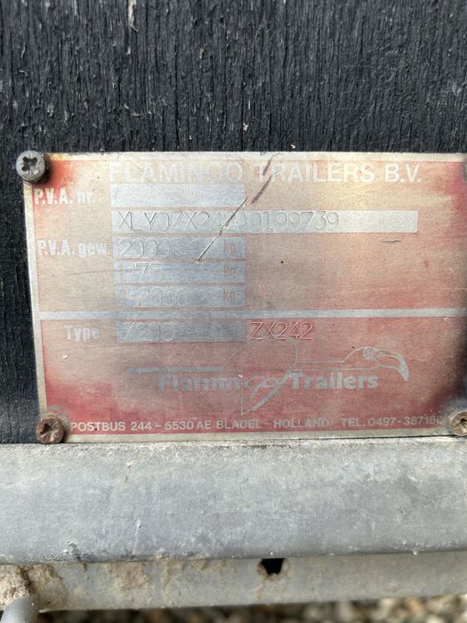 Ремарке двуосно 2000 кг