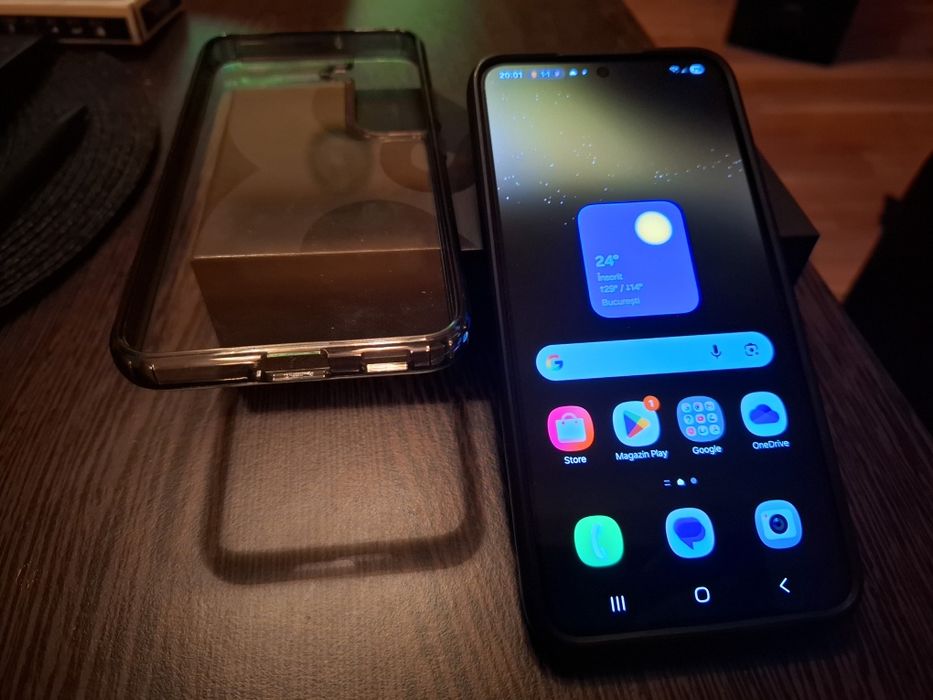 Samsung S22 128GB - Baterie NOUĂ Originală (Garanție) Impecabil + Huse