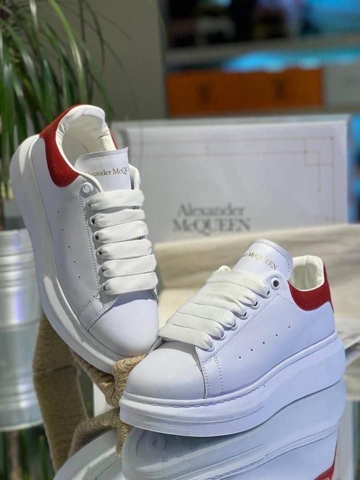 Adidas/Adidasi Alexander Mcqueen modele noi