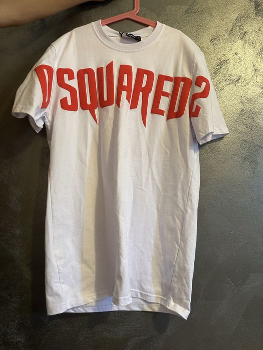 tricou dsquared nou cu eticheta