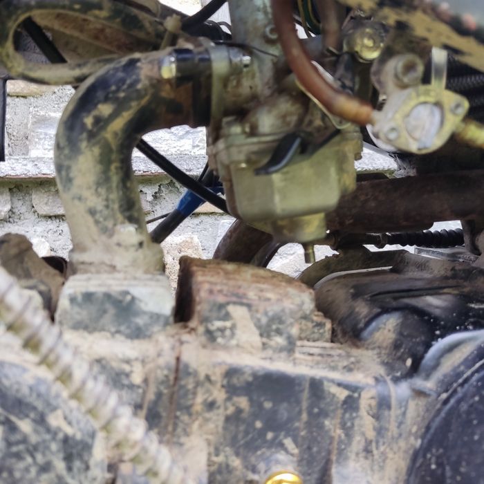 Vând, ,,cross 125cc", carburație răcire pe ulei!