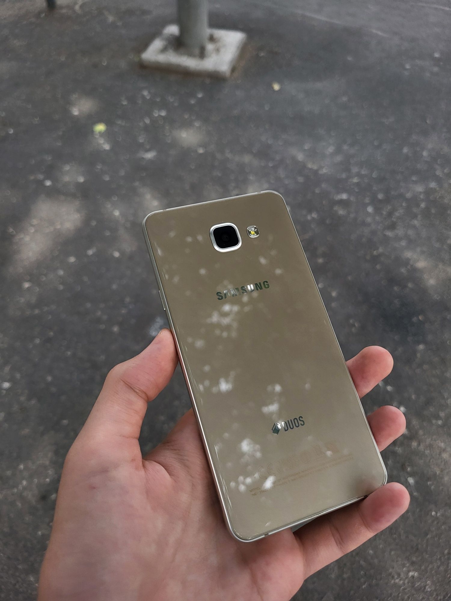 SAMSUNG A7 в идеальном состояний