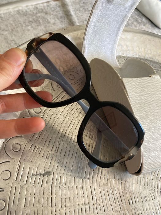 Prada очила много добро състояние