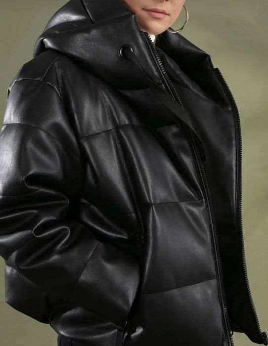 Дамско зимно кожено бомбър яке