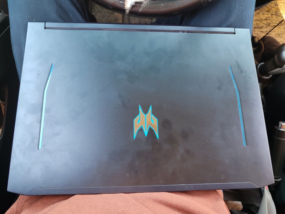 Acer predator helios 300