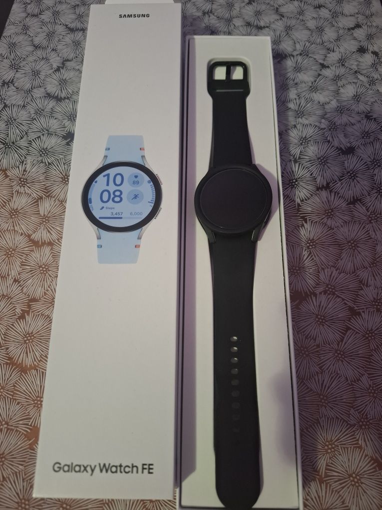 Часовник Samsung Galaxy Watch FE