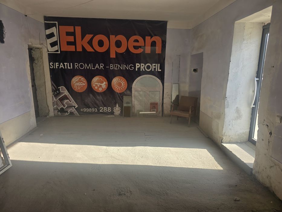 Катта йул устида хумо туйхона ён тарафи